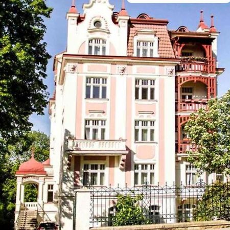 Apartman Vila Bayer Karlovy Vary Exterior foto